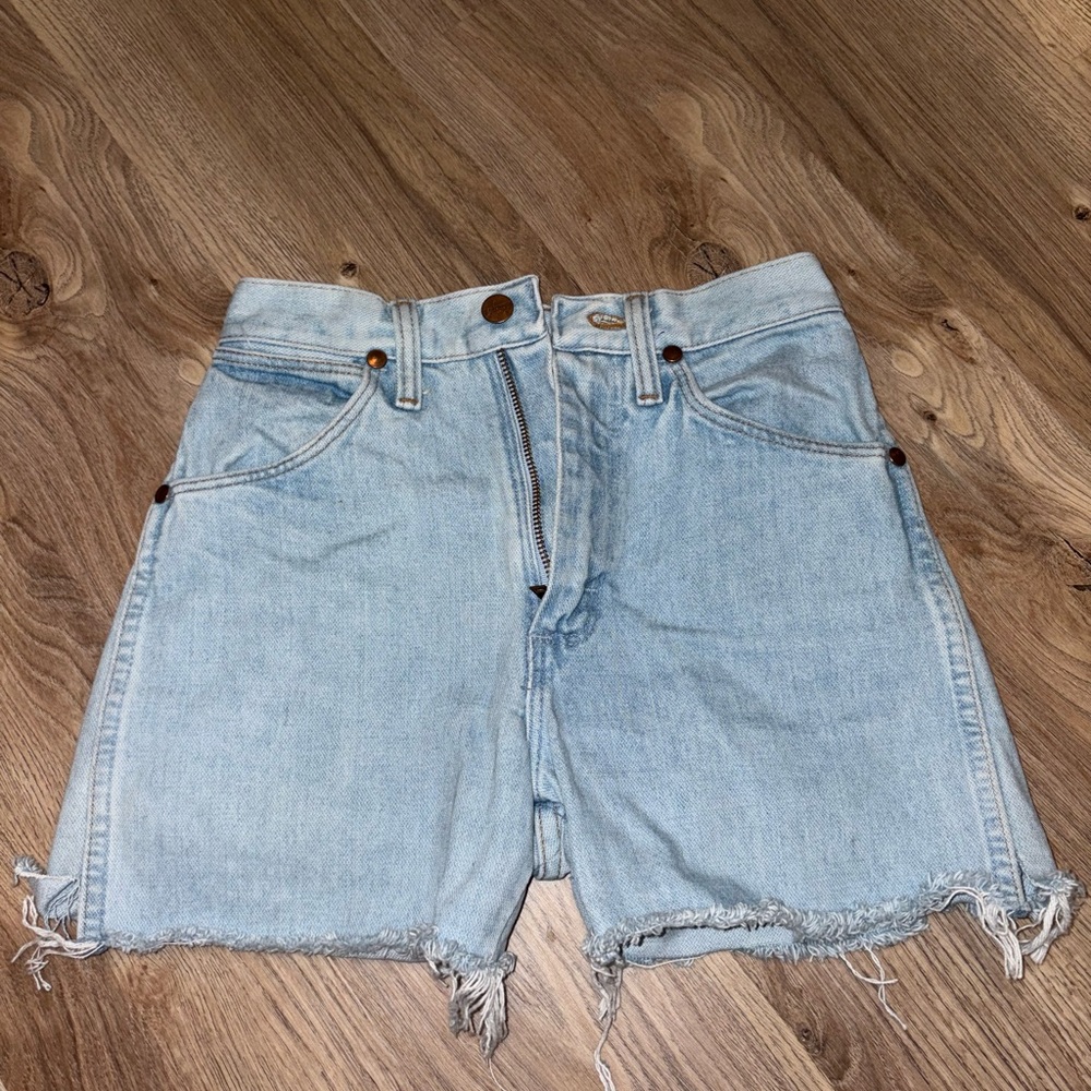 Vintage Wrangler Shorts - Light Wash